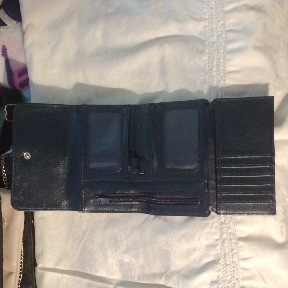 Wallet - Picture 2 of 9